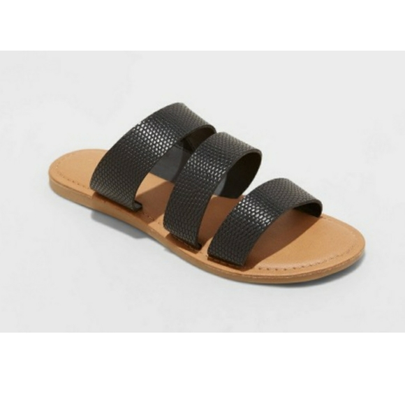 Universal Thread Shoes - NWT UNIVERSAL THREAD BLACK SAMMI SANDALS
